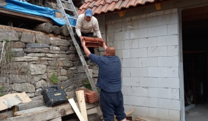Dokončovacie práce na streche  garáže