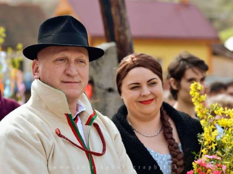 Fašiangový karneval spojený s pochovávaním basy 
