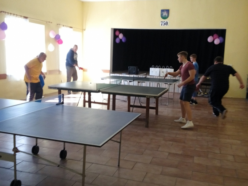 Fašiangový karneval spojený s pochovávaním basy 
