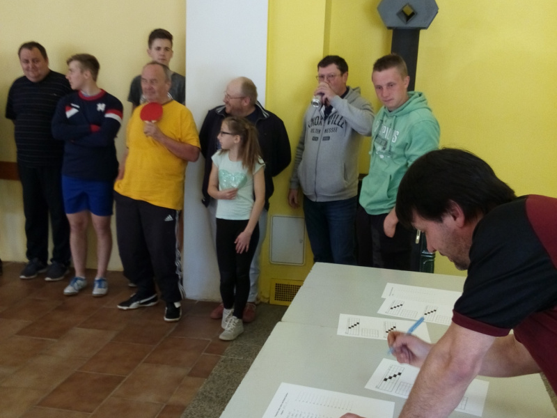 Fašiangový karneval spojený s pochovávaním basy 