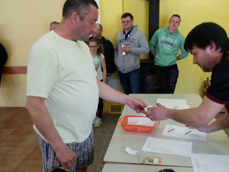 Fašiangový karneval spojený s pochovávaním basy 
