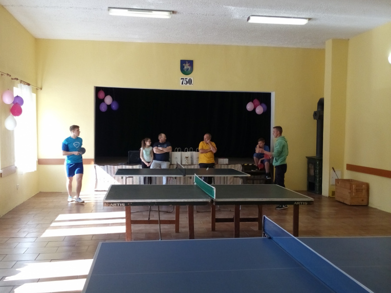 Fašiangový karneval spojený s pochovávaním basy 