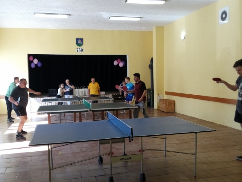 Fašiangový karneval spojený s pochovávaním basy 