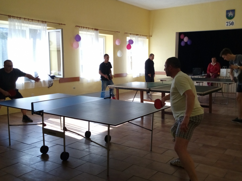 Fašiangový karneval spojený s pochovávaním basy 