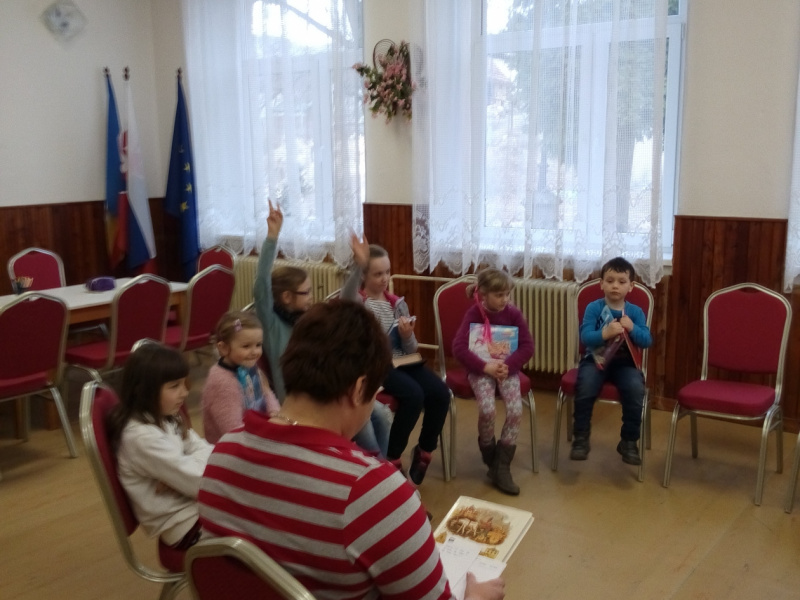 Fašiangový karneval spojený s pochovávaním basy 